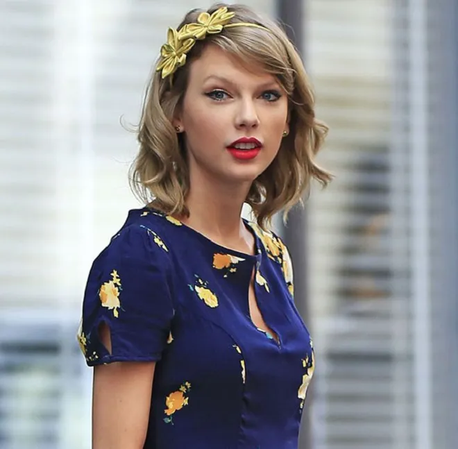 Các kiểu tóc mái dài đẹp mái thưa, xéo phong cách quyến rũ ngôi sao Taylor Swift