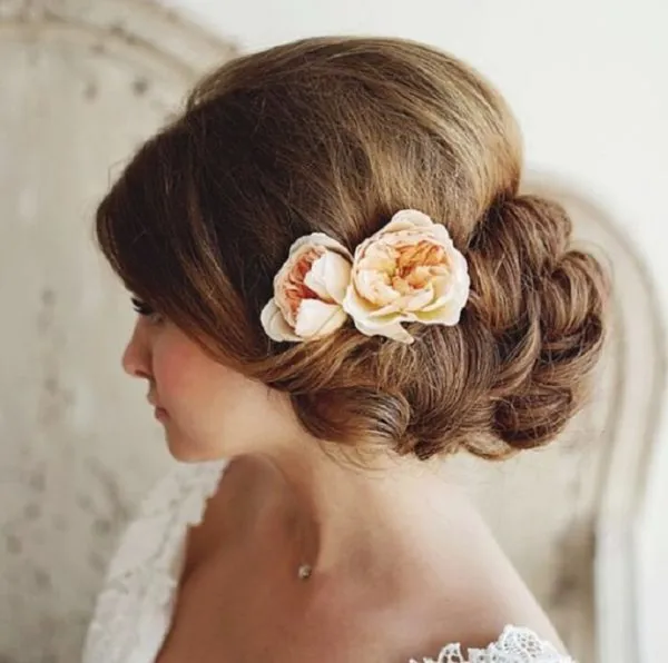 Những kiểu tóc đẹp cho cô dâu mặt tròn đẹp phúc hậu, rạng rỡ ngày cưới