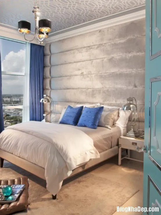 Phòng ngủ ấn tượng với sắc xanh và xám