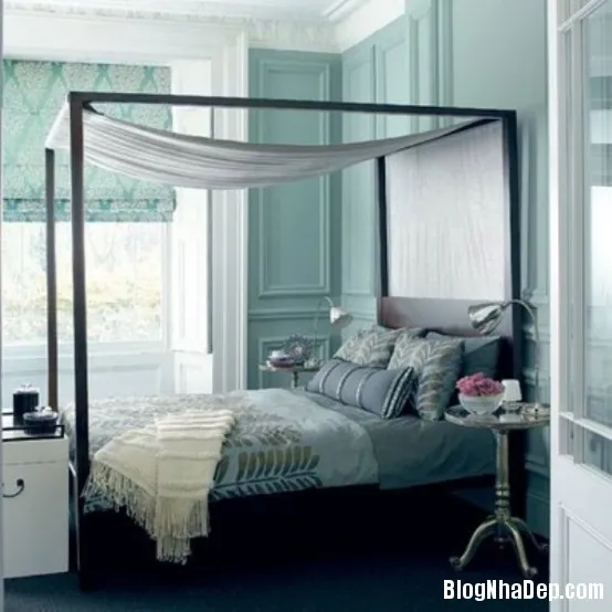 Phòng ngủ ấn tượng với sắc xanh và xám