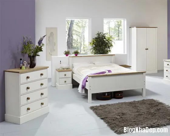 Phòng ngủ dịu dàng với sắc trắng