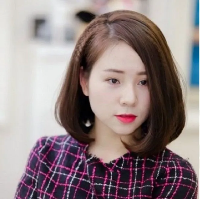 Tóc ngắn xoăn cụp Hàn Quốc “hot” nhất 2024 dành cho nàng tuổi teen